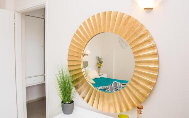 Windmill Beach Apts II by Estia