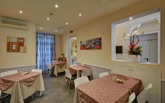 Hotel Universo