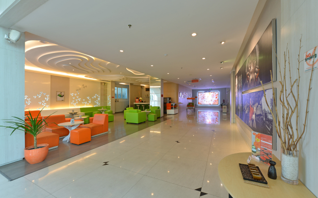 HARRIS Hotel & Conventions Ciumbuleuit Bandung