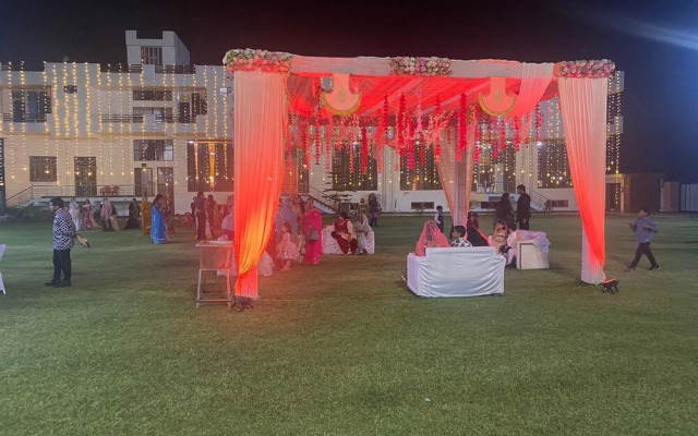 Garden Hotel