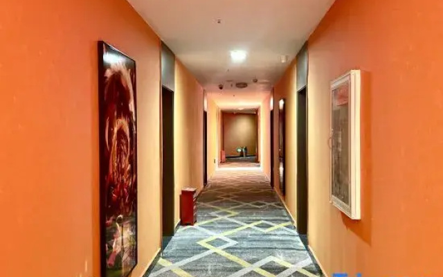 Yanzhou Intelligent E-sports Hotel