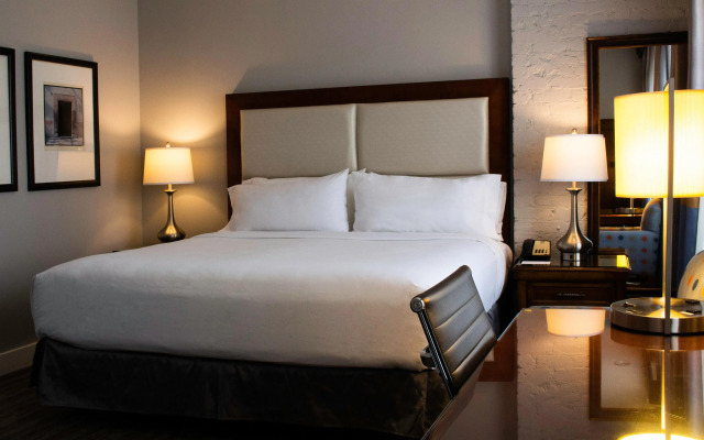 Hotel Virginia Santa Barbara, Tapestry Collection by Hilton