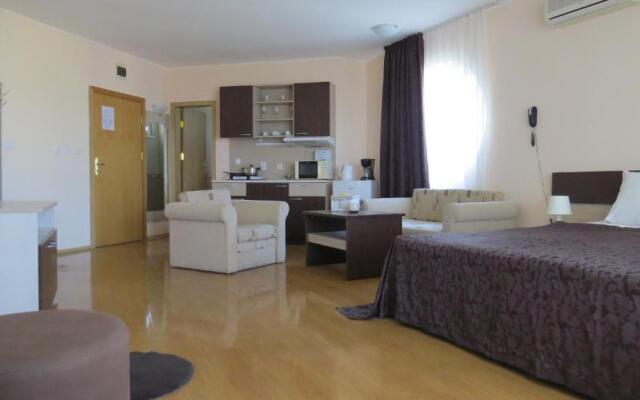 Apart Hotel Vechna R