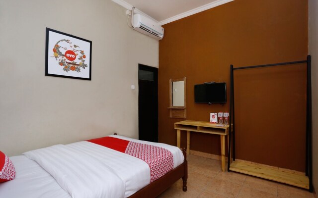 OYO 1072 Kampung Condro Wulan Guesthouse
