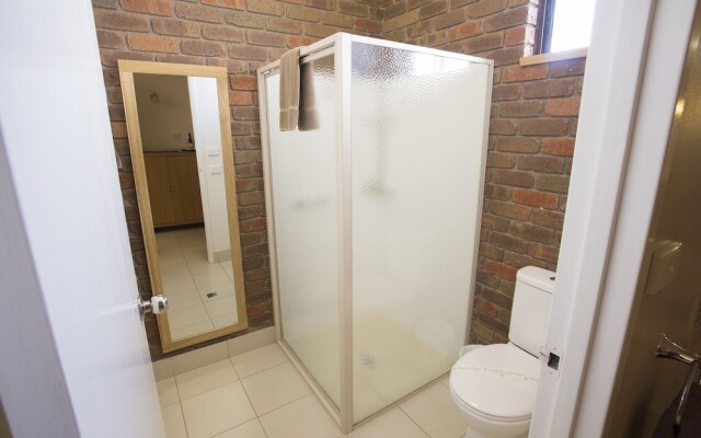 Country City Motor Inn