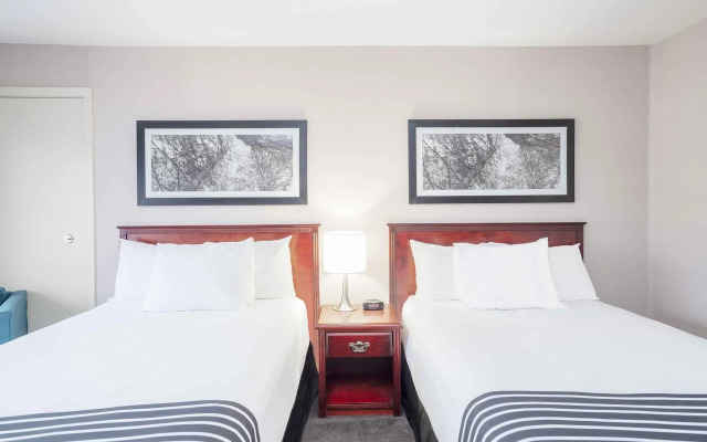 Sandman Hotel Terrace