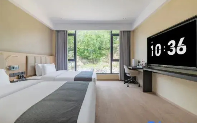 Xinduqiao Town Lanxi Holiday Hotel