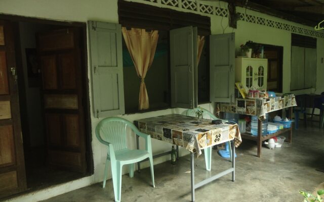 Grandma's Home Sangkhlaburi