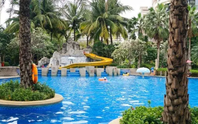 Sanya Bay Yingyuan Linhai Theme Hotel