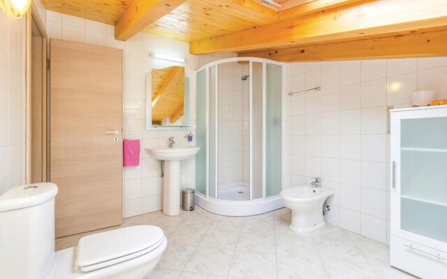 Amazing Home in Medveja with Hot Tub, WiFi & 4 Bedrooms