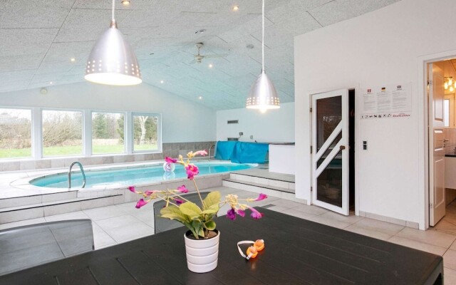 15 Person Holiday Home in Hals-by Traum