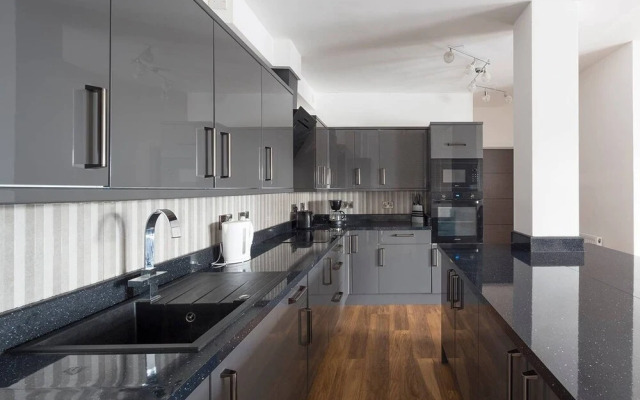 Manhattan Heights 1