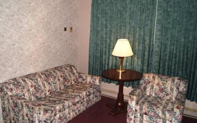 Towne and Country Motel
