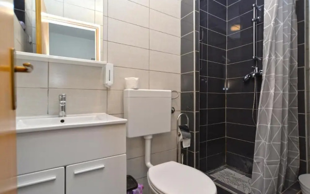 Charming Coastal Gateway