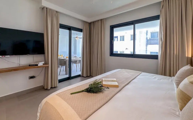 Luxury 2 Bedroom Apartment