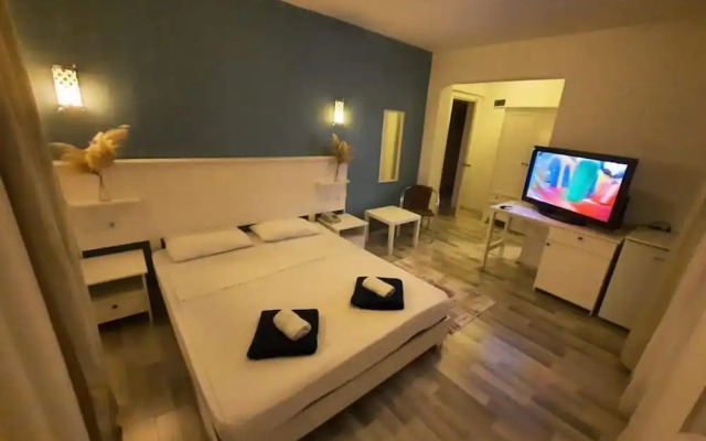Corner Boutique Hotel