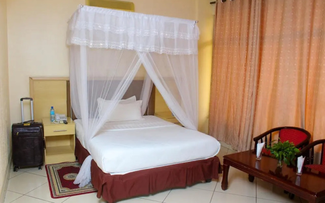 Land Mark Hotel