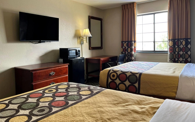 Super 8 by Wyndham Madison IN