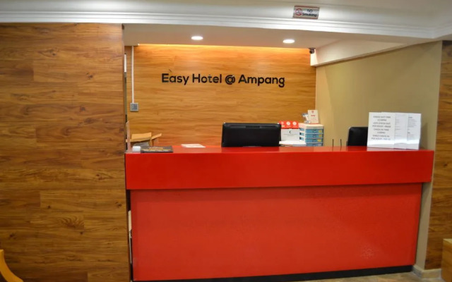 Oyo 117 Hotel Safari 2