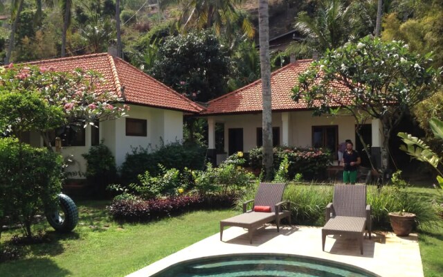 Rumah Imbang Villa - Candidasa