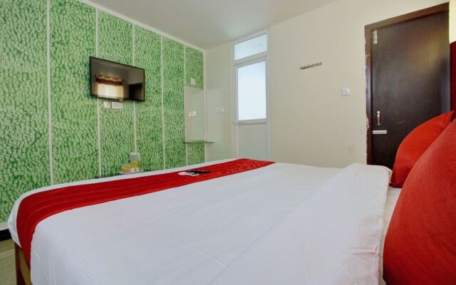 Oyo 14240 Mohan Residency
