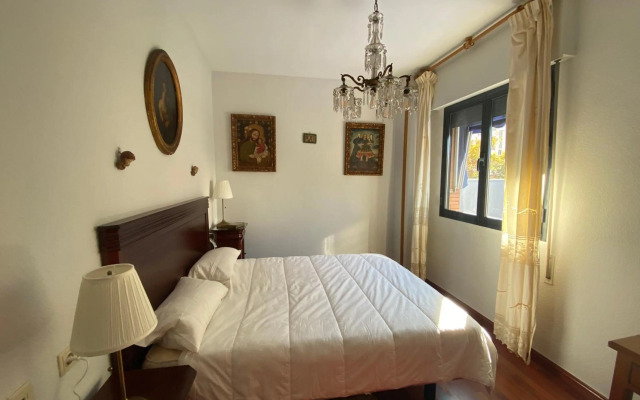 acogedor piso con parking santa justa