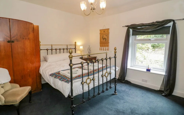 26 Llawr Pentre