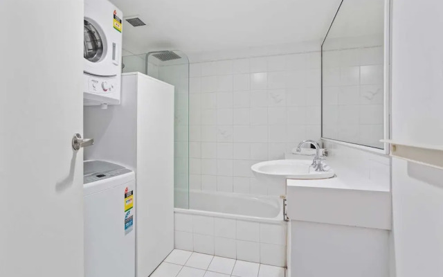 Key Largo - Hosted by Burleigh Letting