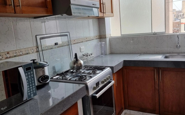 Apart Hotel Cabral a 5 minutos del Jockey Plaza