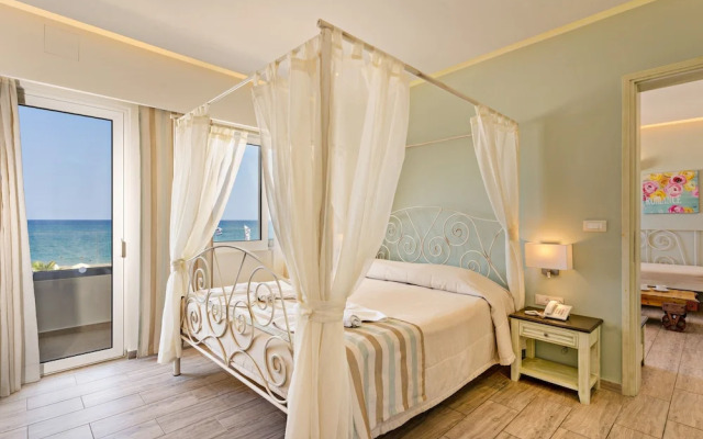 Princess Irini Sea Front ApartHotel