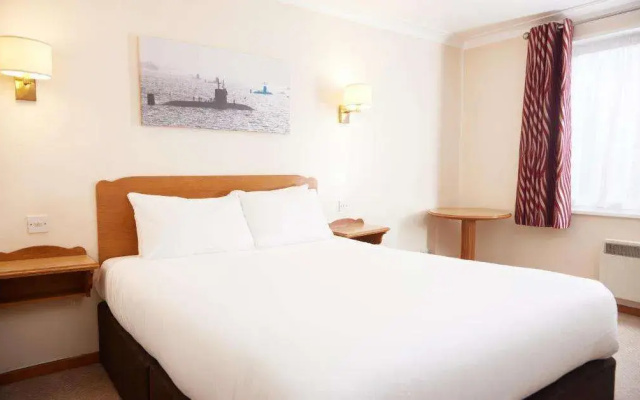 hotelImage