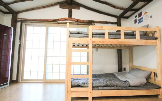 Cozy Guesthouse - Hostel