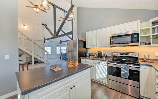 Centrally Located Pinedale Vacation Rental!