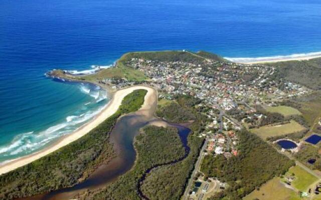 Beachfront 5, 25 Willow Street