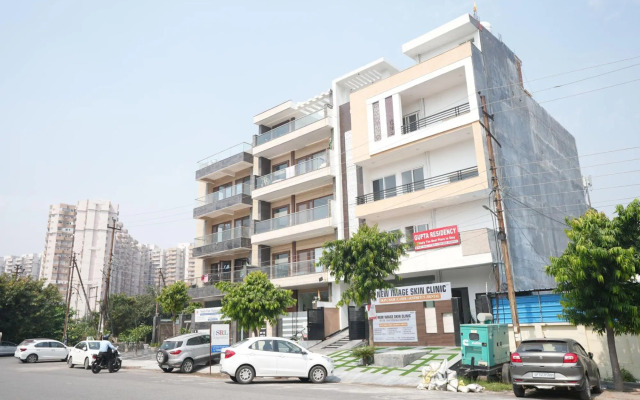 OYO Flagship 70002 Gupta Residency