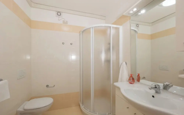 Spacious Flat Only 150mt From the Beach