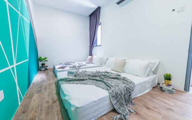 SPACIOUS HOME 3BR10PX LakeFront 5mins2MMU cyber