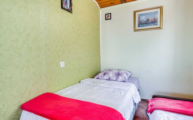 Exotic Holiday Home in Tribanj-Krušćica near Sea