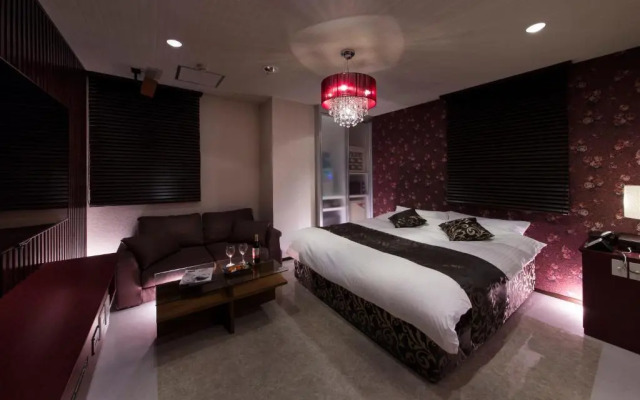 Hotel Sweet Season-L