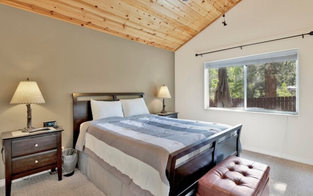 THE Sugar Chalet #2171