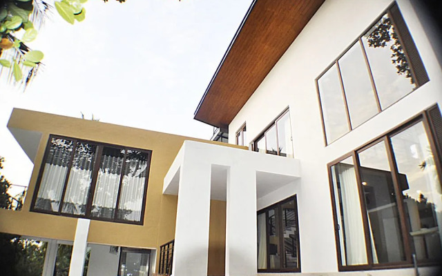 M&M Residence