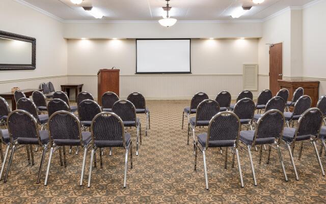 Holiday Inn Express Hotel & Suites Gananoque by IHG