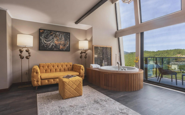 Orka Cove Hotel Penthouse & Suites - Adults Only