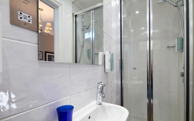 Mandolay Hotel Guildford