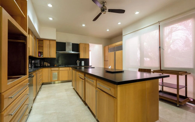 Exclusive House with Lake Chapala Access