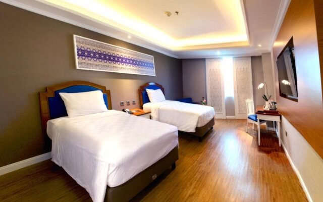 Grand Cempaka Business Hotel