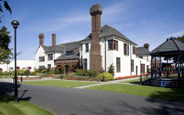 Western House Hotel