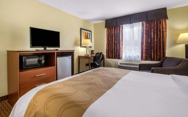 Quality Inn & Suites Wisconsin Dells Downtown - Waterparks Area