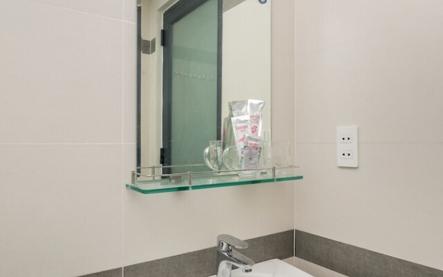 OYO 181 Tam Quy Hotel