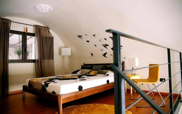 Center Street Apartment